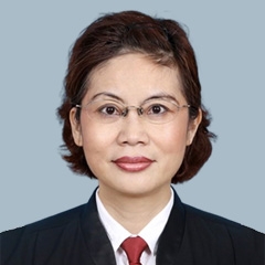 李玲-大连经济刑事律师照片展示
