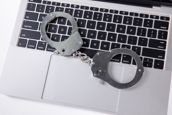 骗取贷款、票据承兑、金融票证罪既遂如何判刑?