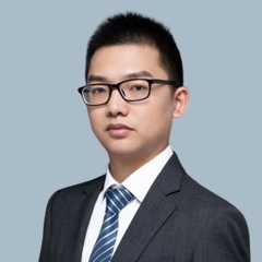 郑小龙-达州债权债务纠纷合同律师照片展示