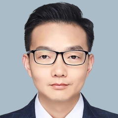 何美健-合肥交通事故专业律师照片展示