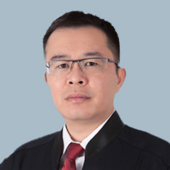 龚迅-广州合同诈骗案件辩护律师照片展示